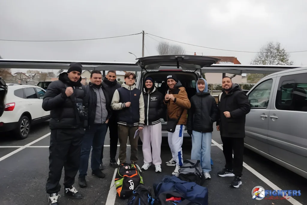 Arrivée à Cusset de la Team des combattants de Fighters Attitudes pour le Championnat AURA Light Contact 2025